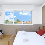 Avec Terrase Dans Le Centre Апартаменти Мантон