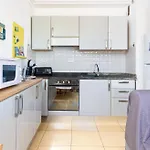 Avec Terrase Dans Le Centre * مينتون