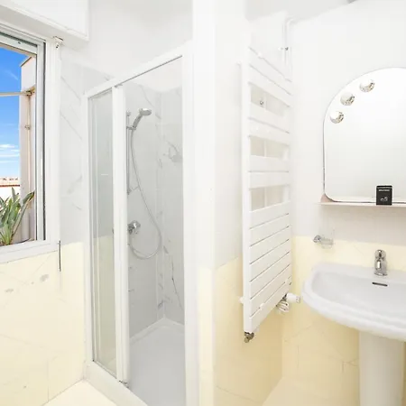 Avec Terrase Dans Le Centre