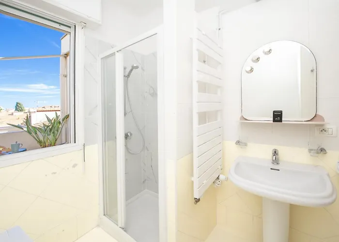 Avec Terrase Dans Le Centre